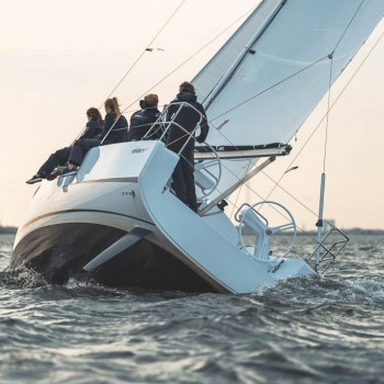 ELAN E3 2019 1024 Blue Yachting 21