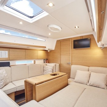 ELAN E5 2019 1024 Blue Yachting INT56